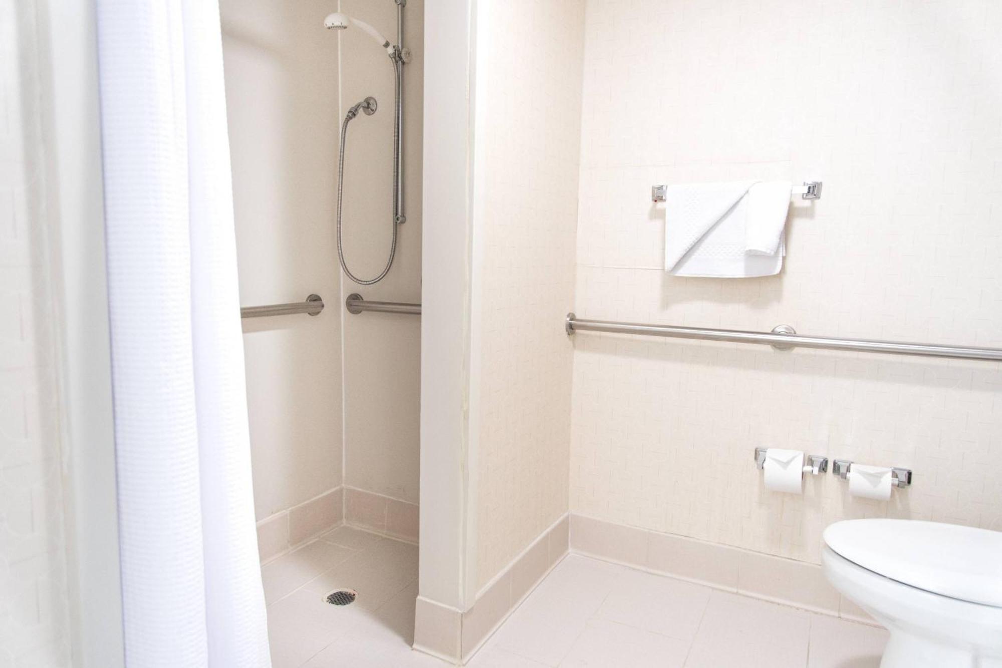 Springhill Suites By Marriott Chicago Elmhurst Oakbrook Area Exterior photo